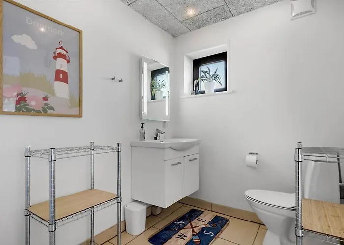 8811-hvide-sande-vesterhavsvej-3-stuen דירה *